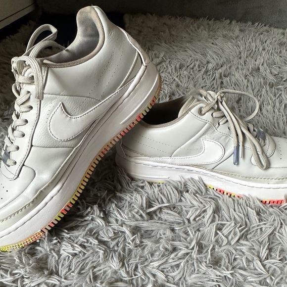 Air Force 1’s Jester XX - Picture 2 of 5